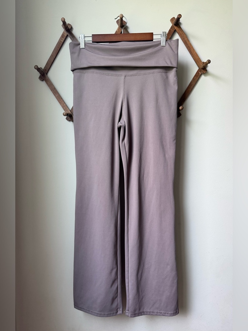 Danskin Fold Over Waistband Wide-Leg Flared Silhouette Leggings in Size Large